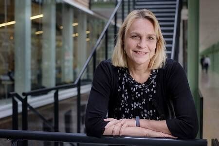 atty bruins|directeur generaal volksgezondheid.